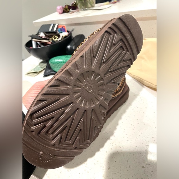 BIRKENSTOCK BOSTON TAUPE CLOG 
BRAND NEW NEVER WORN Sz 39 - Picture 3 of 5